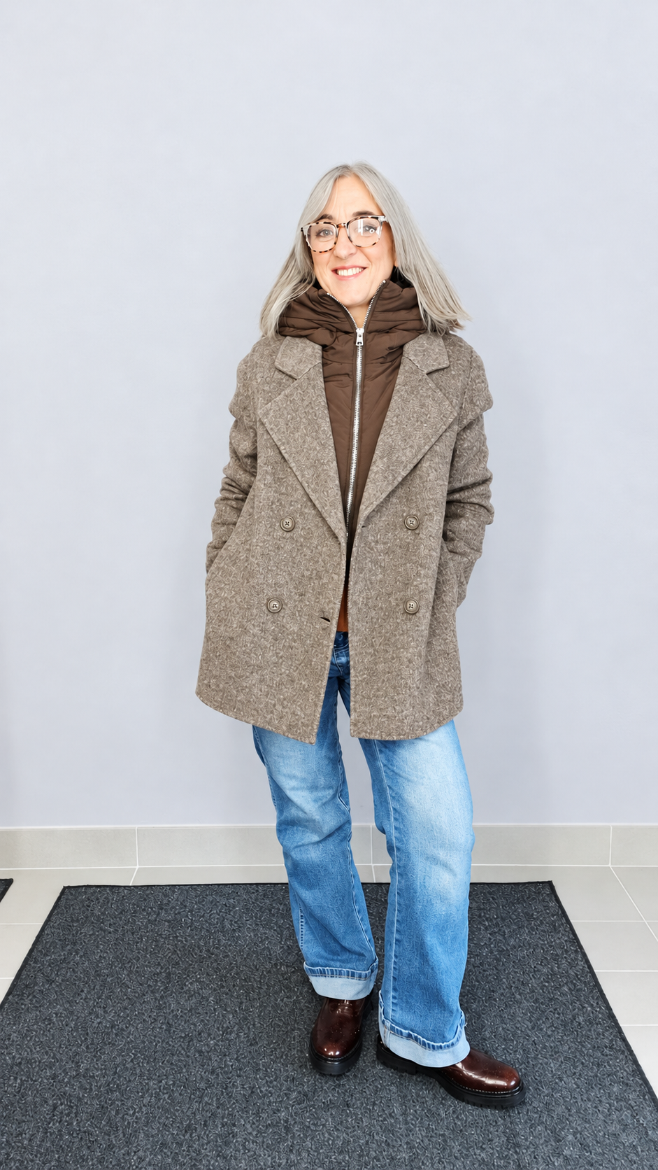 CAPPOTTO CORTO CON DETTAGLIO PIUMINO REMOVIBILE