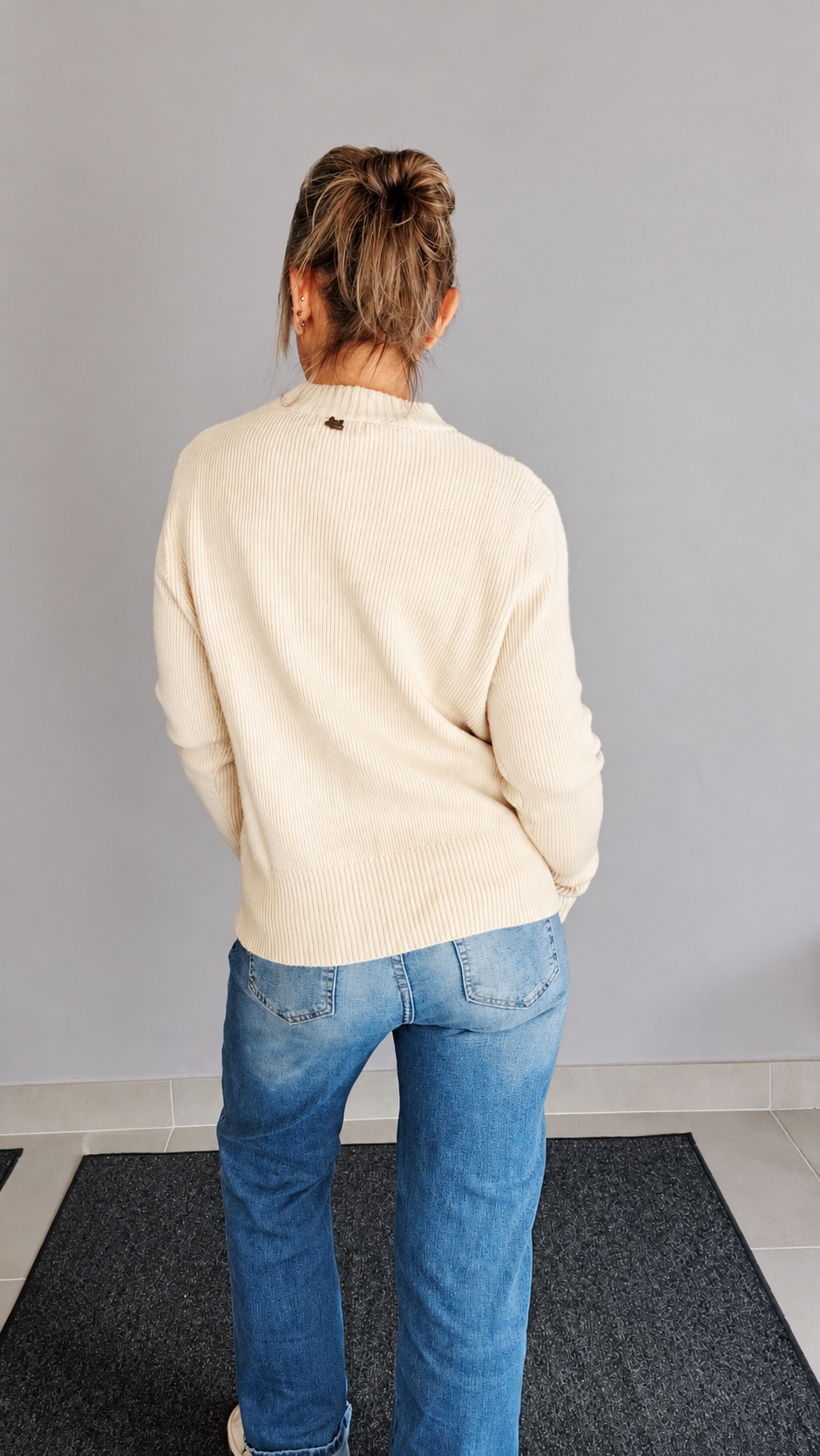 MAGLIA DETTAGLI STRASS