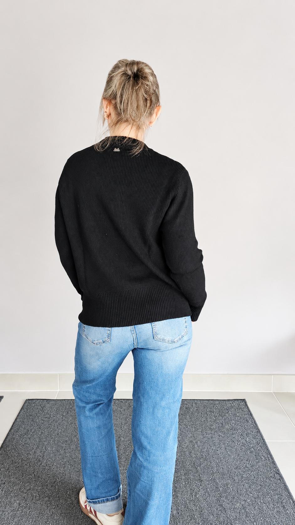 MAGLIA DETTAGLI STRASS