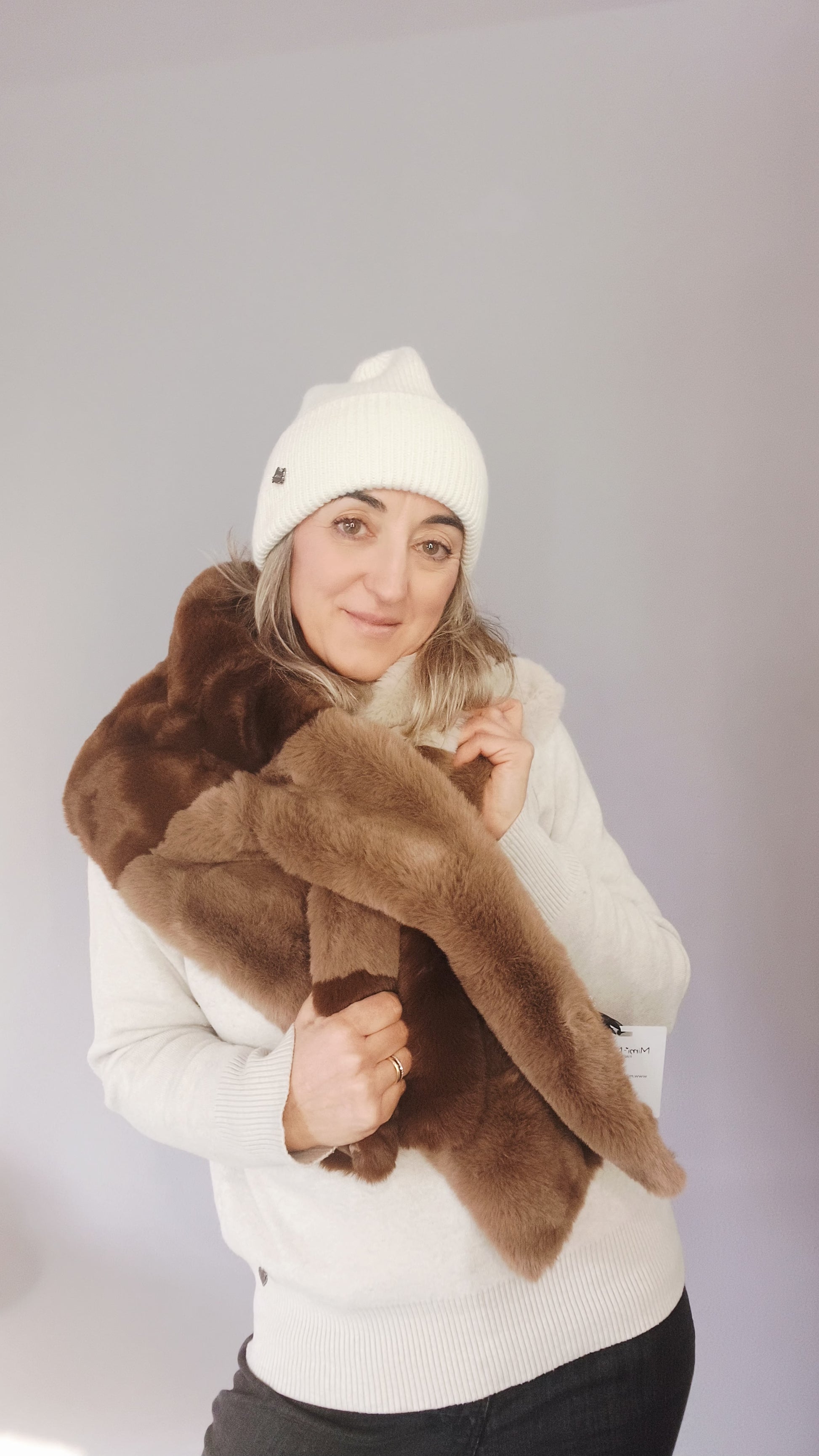 GIROCOLLO EFFETTO PELLICCIA