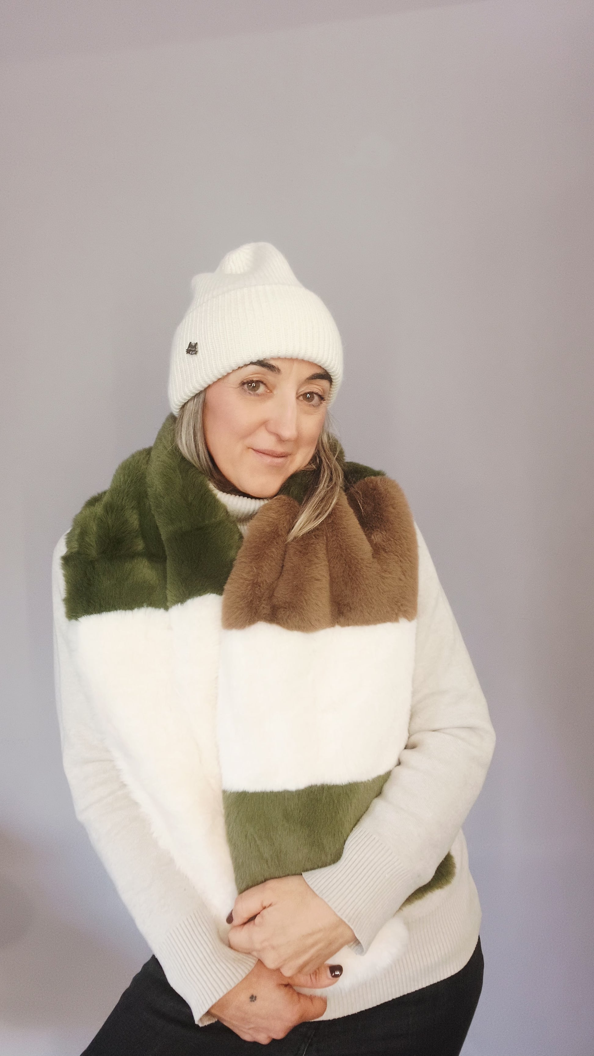 GIROCOLLO EFFETTO PELLICCIA