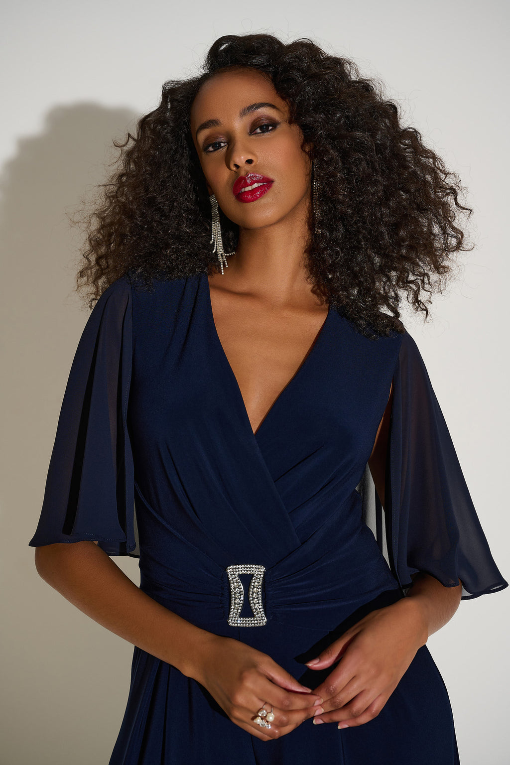 TUTA ELEGANTE CON FIBBIA GIOIELLO