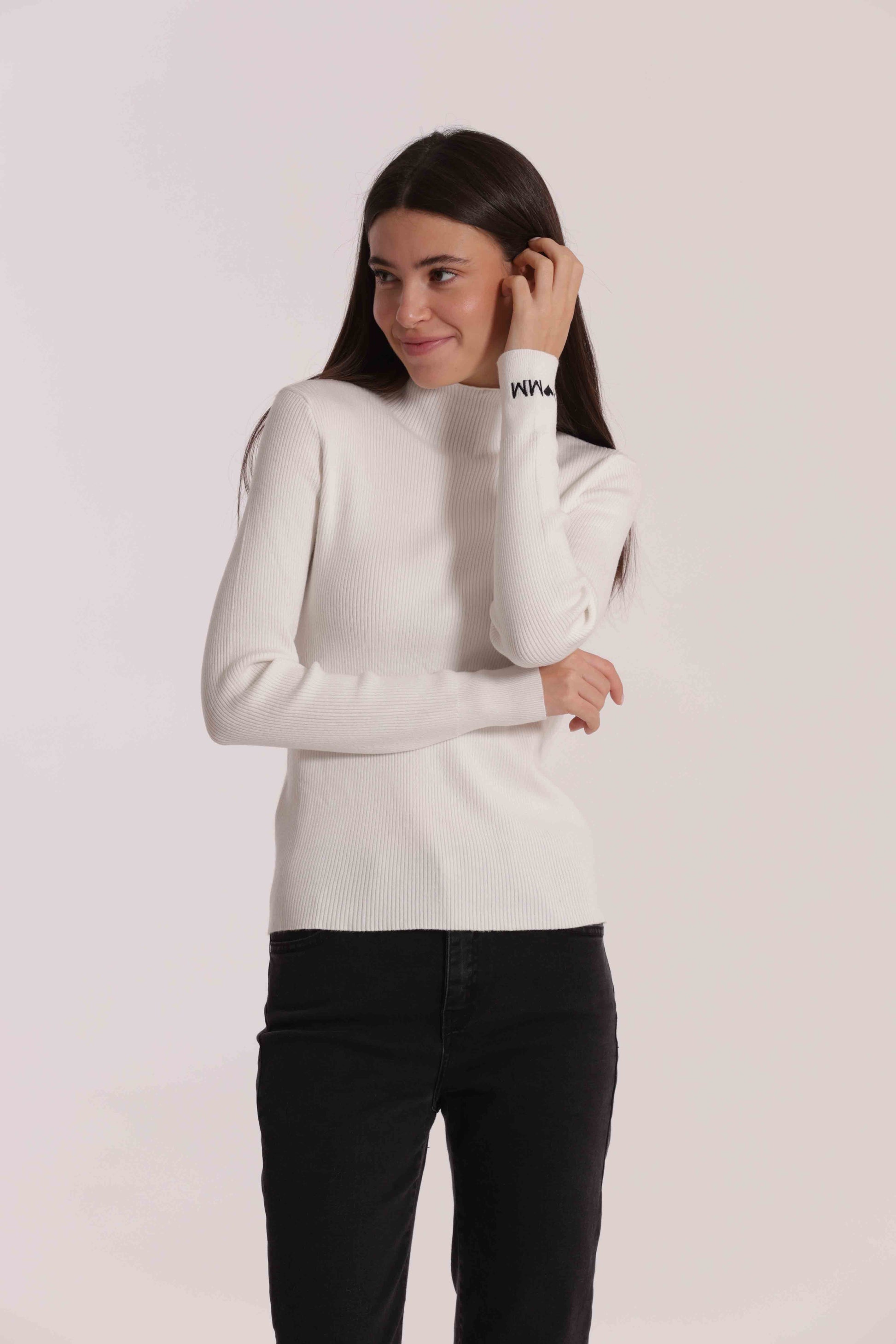 MAGLIA CON LOGO SUL POLSO