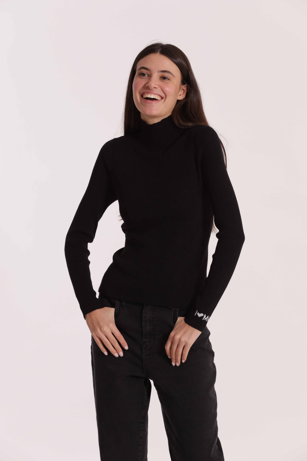 MAGLIA CON LOGO SUL POLSO