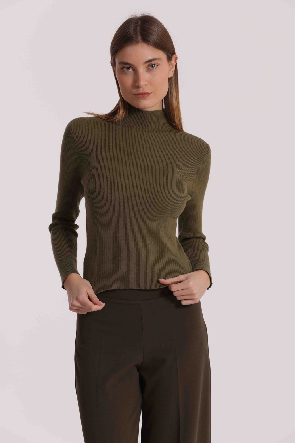 MAGLIA CON LOGO SUL POLSO