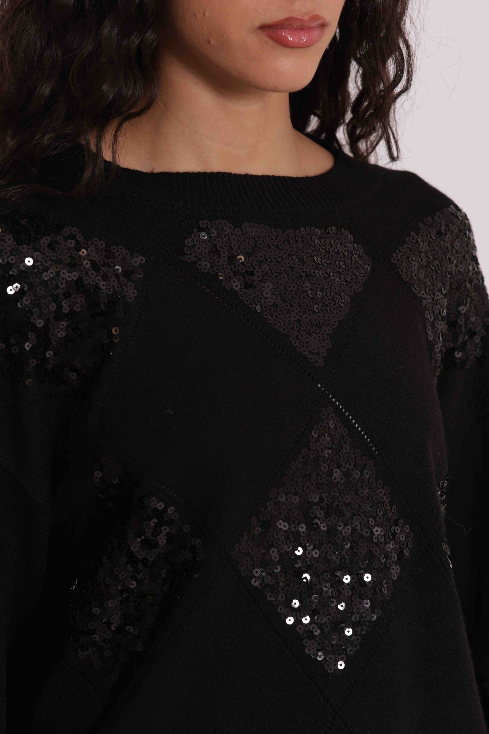 MAGLIA CON ROMBI E PAILLETTES