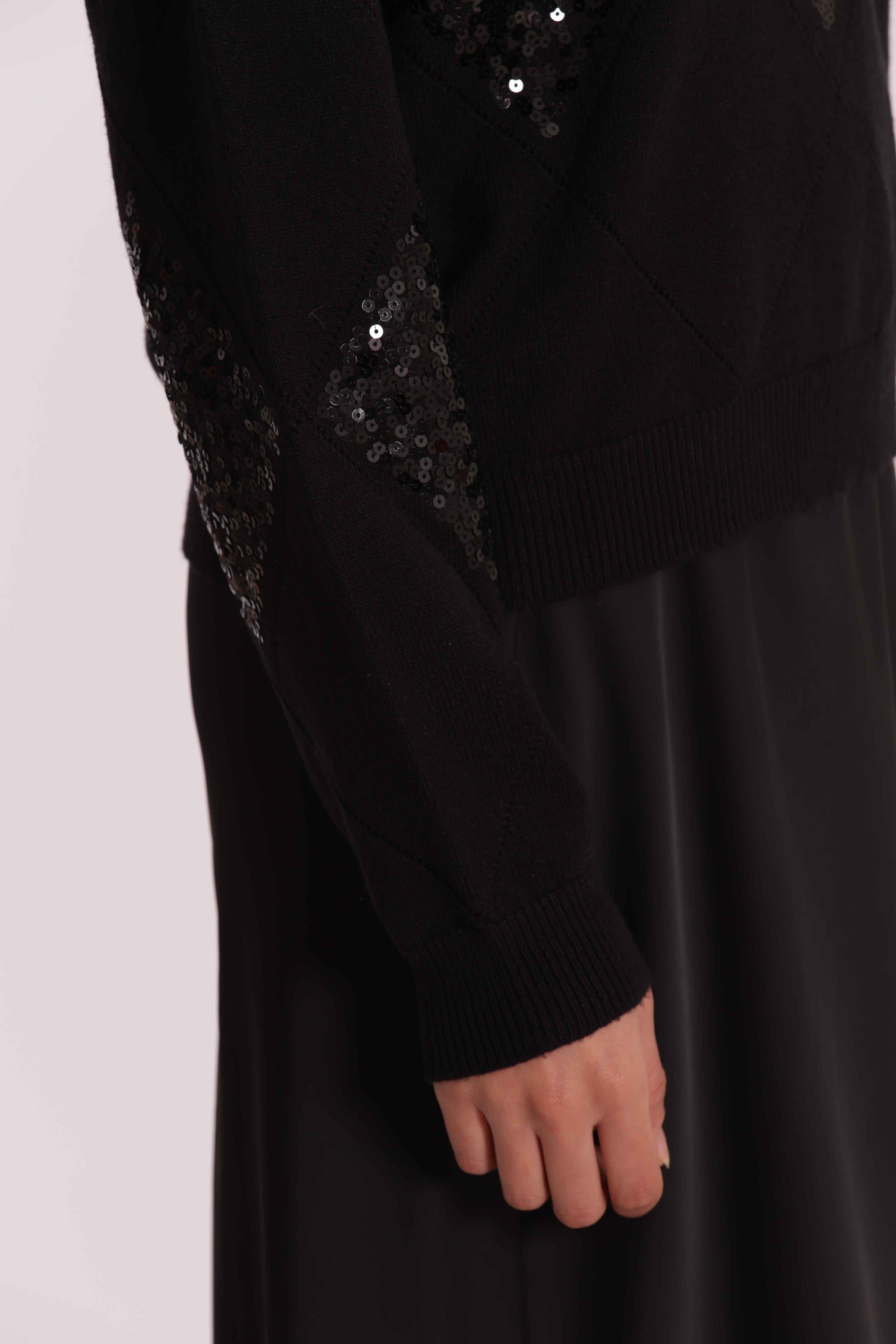 MAGLIA CON ROMBI E PAILLETTES