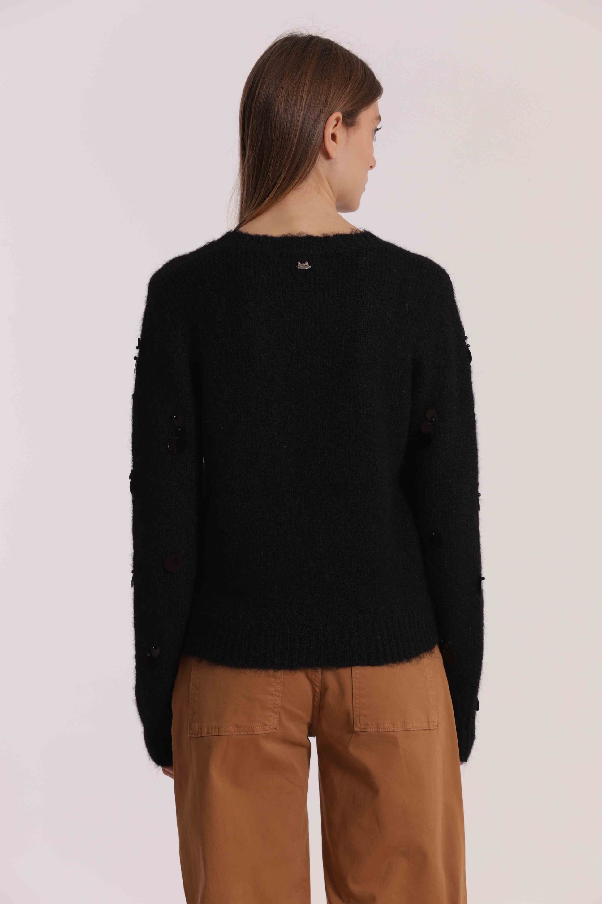 MAGLIA CON PAILLETTES GRANDI