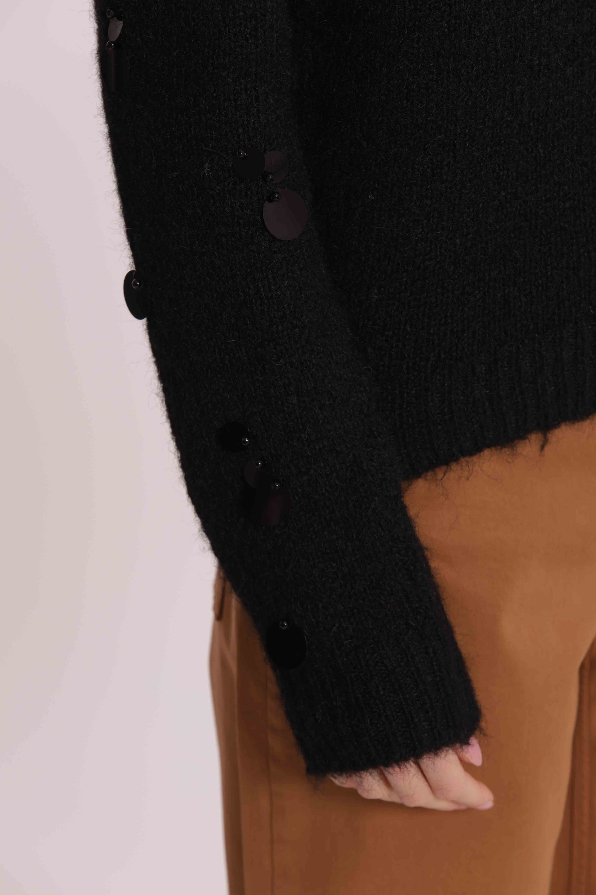 MAGLIA CON PAILLETTES GRANDI