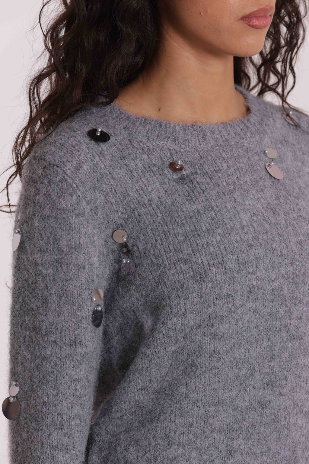 MAGLIA CON PAILLETTES GRANDI