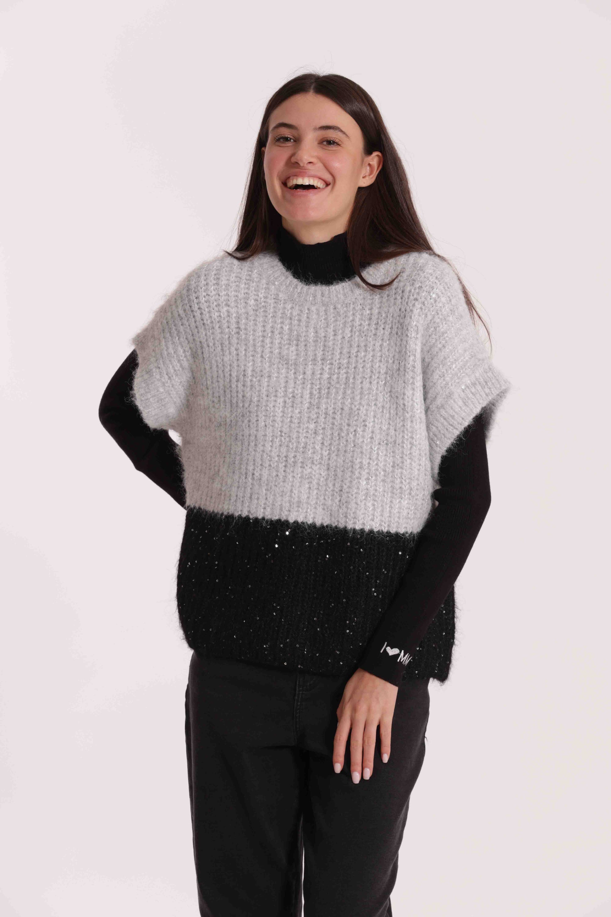 MAGLIA OVER MANICHE CORTE