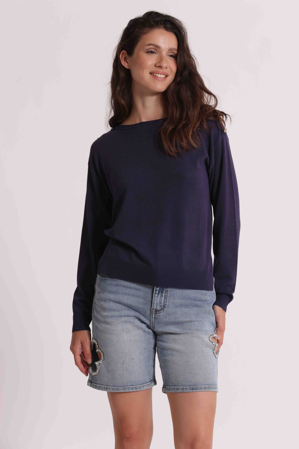 MAGLIA CON BOTTONI SPALLA