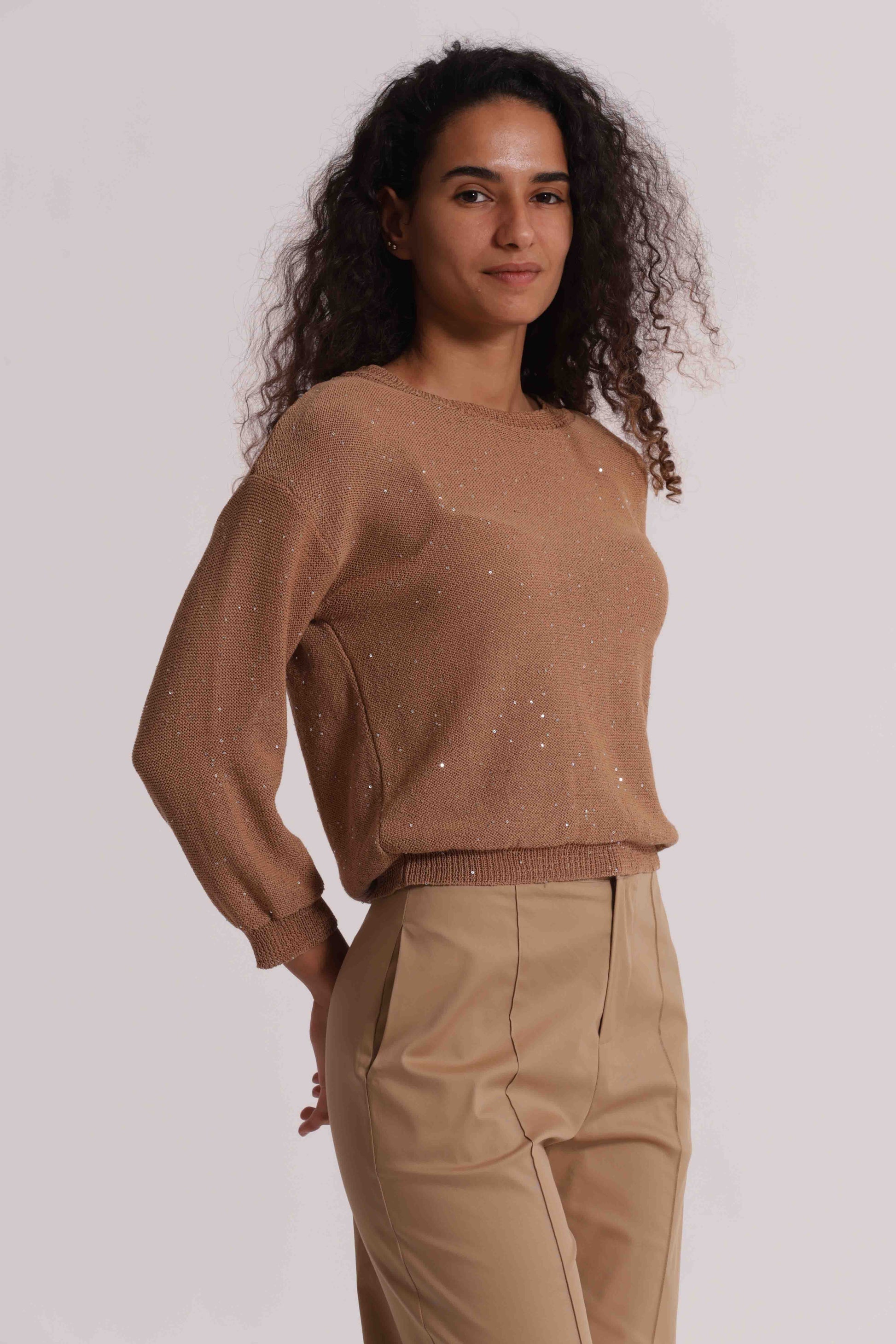 MAGLIA CON MICRO PAILLETTES