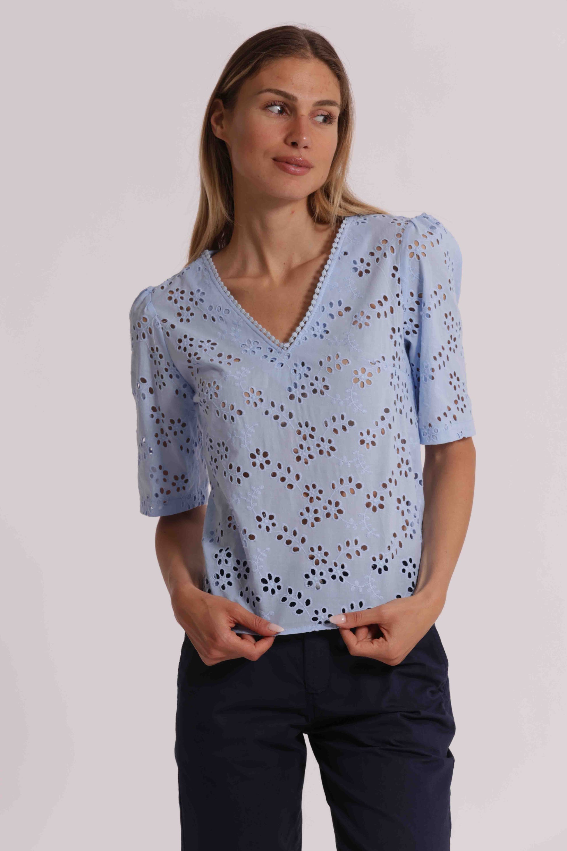 BLUSA IN SANGALLO