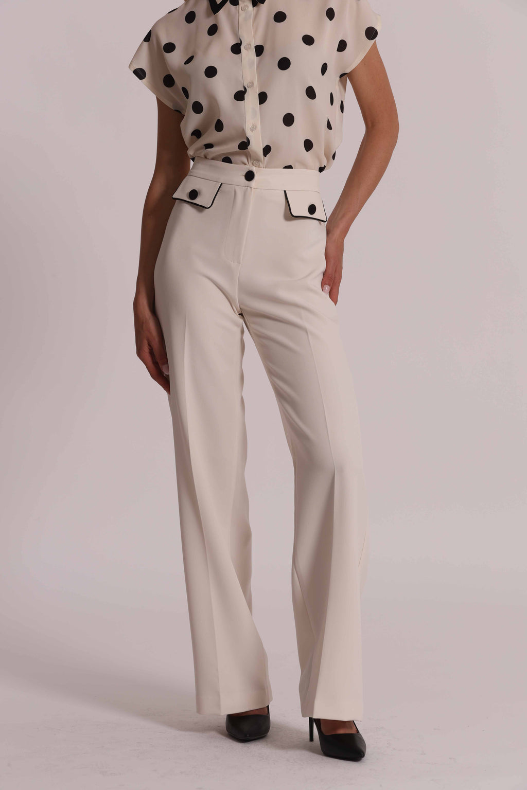 PANTALONI BORDI A CONTRASTO