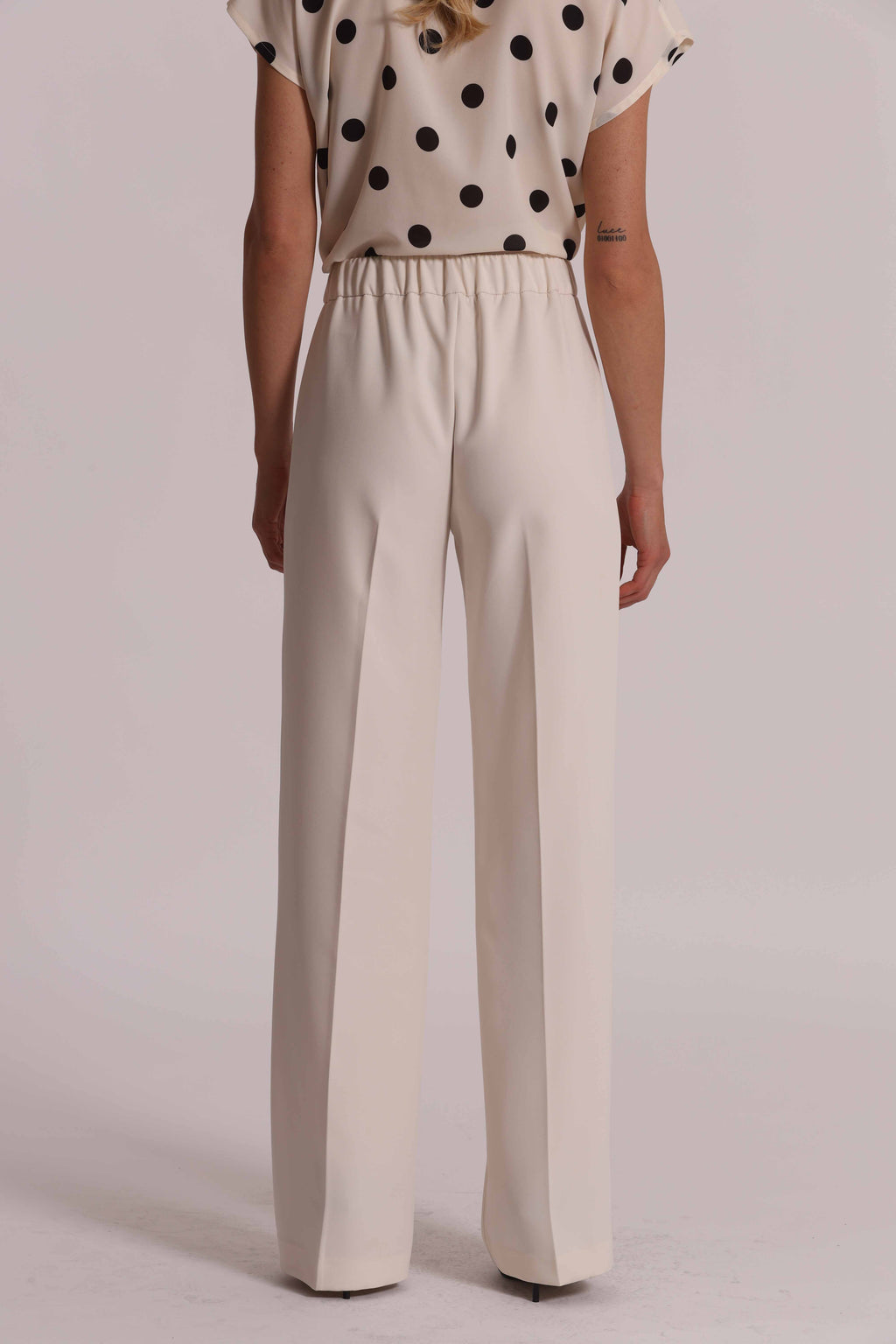 PANTALONI BORDI A CONTRASTO