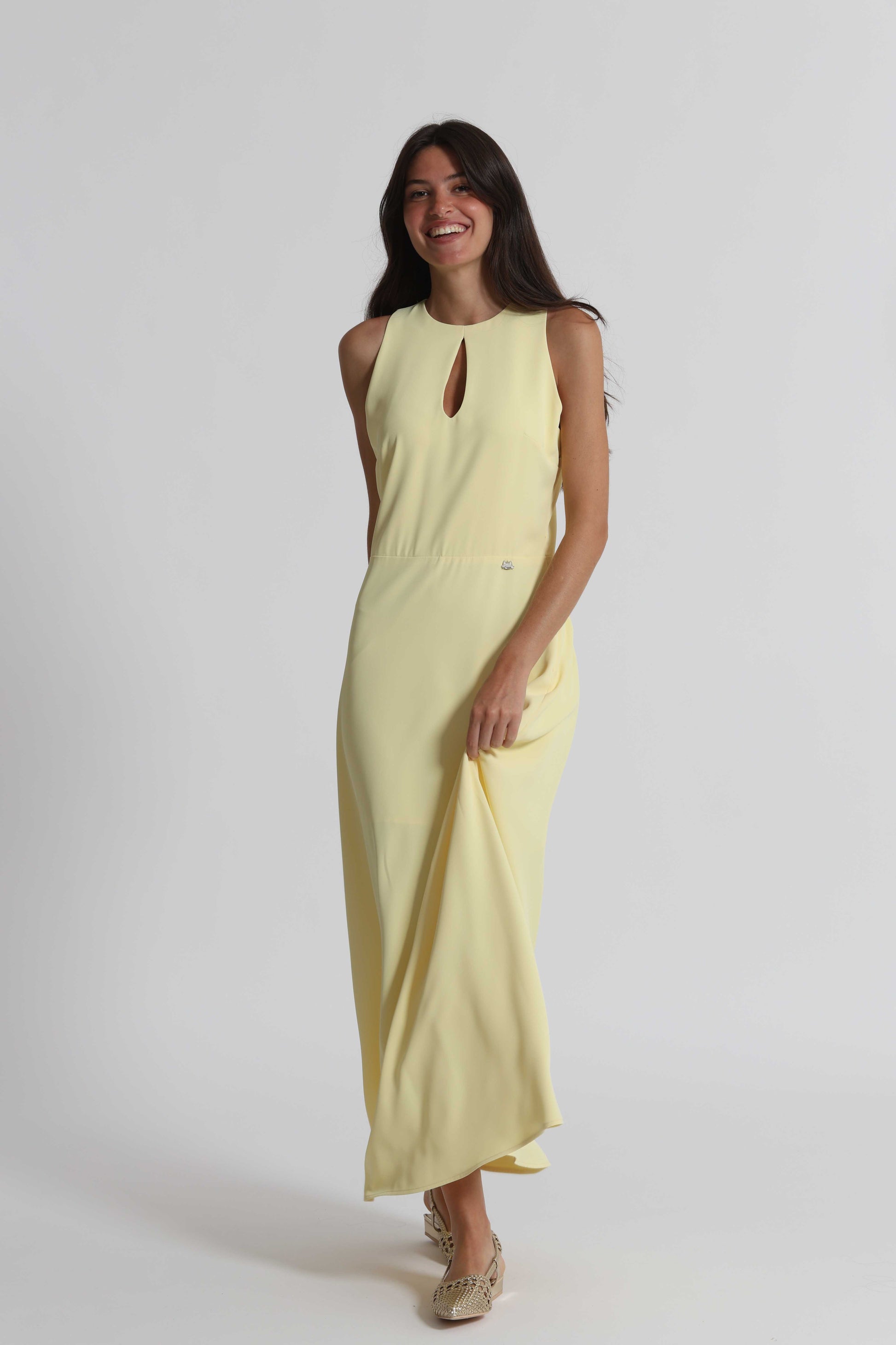 ABITO MIDI CON SCOLLO A GOCCIA