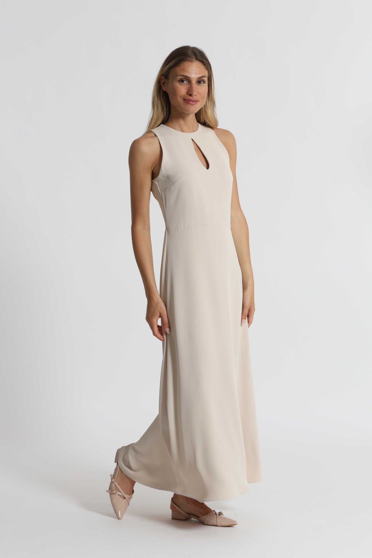 ABITO MIDI CON SCOLLO A GOCCIA