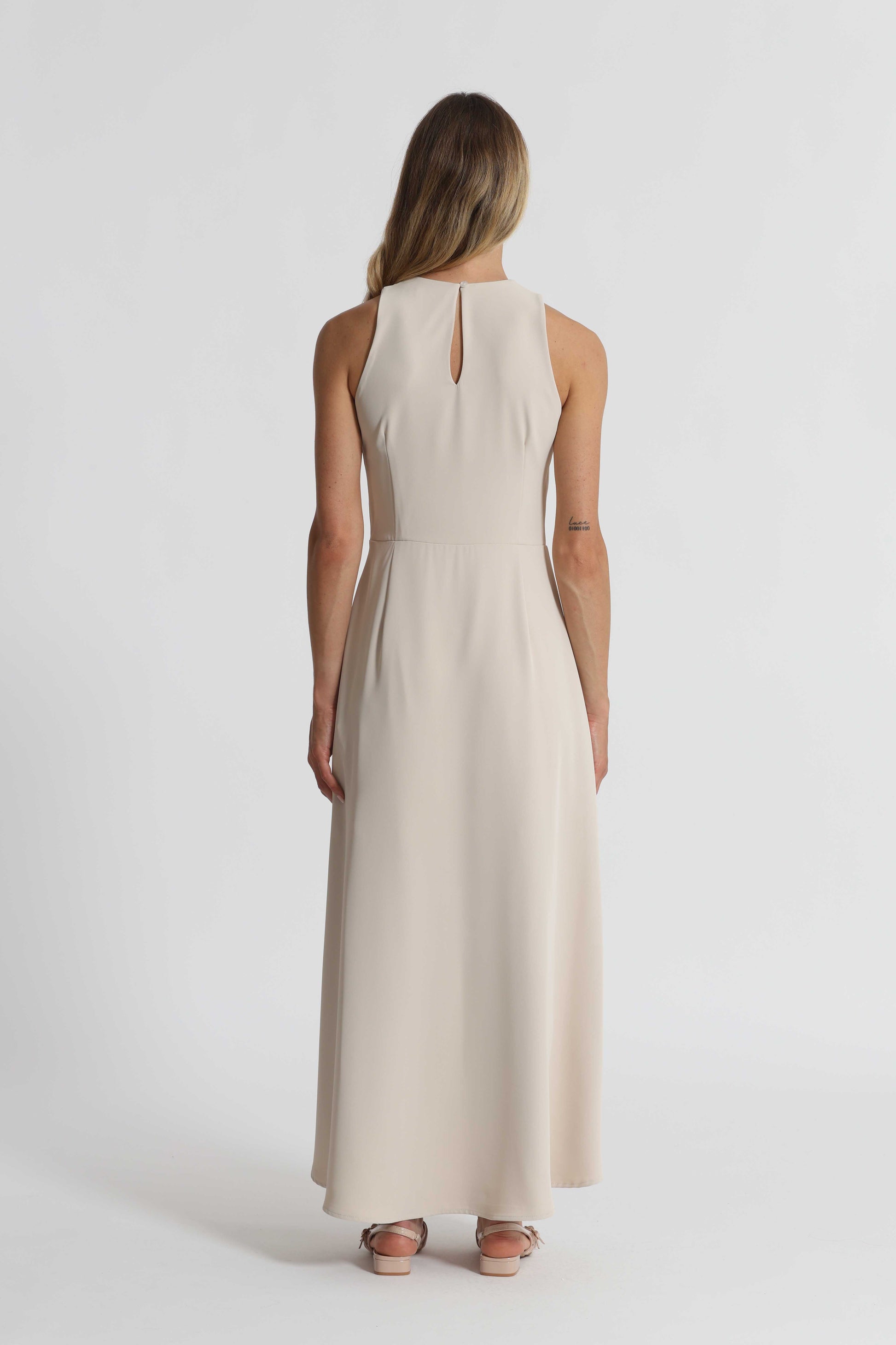 ABITO MIDI CON SCOLLO A GOCCIA