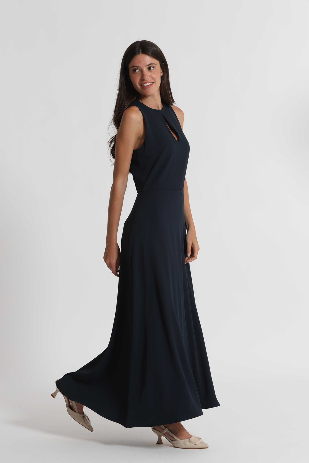 ABITO MIDI CON SCOLLO A GOCCIA