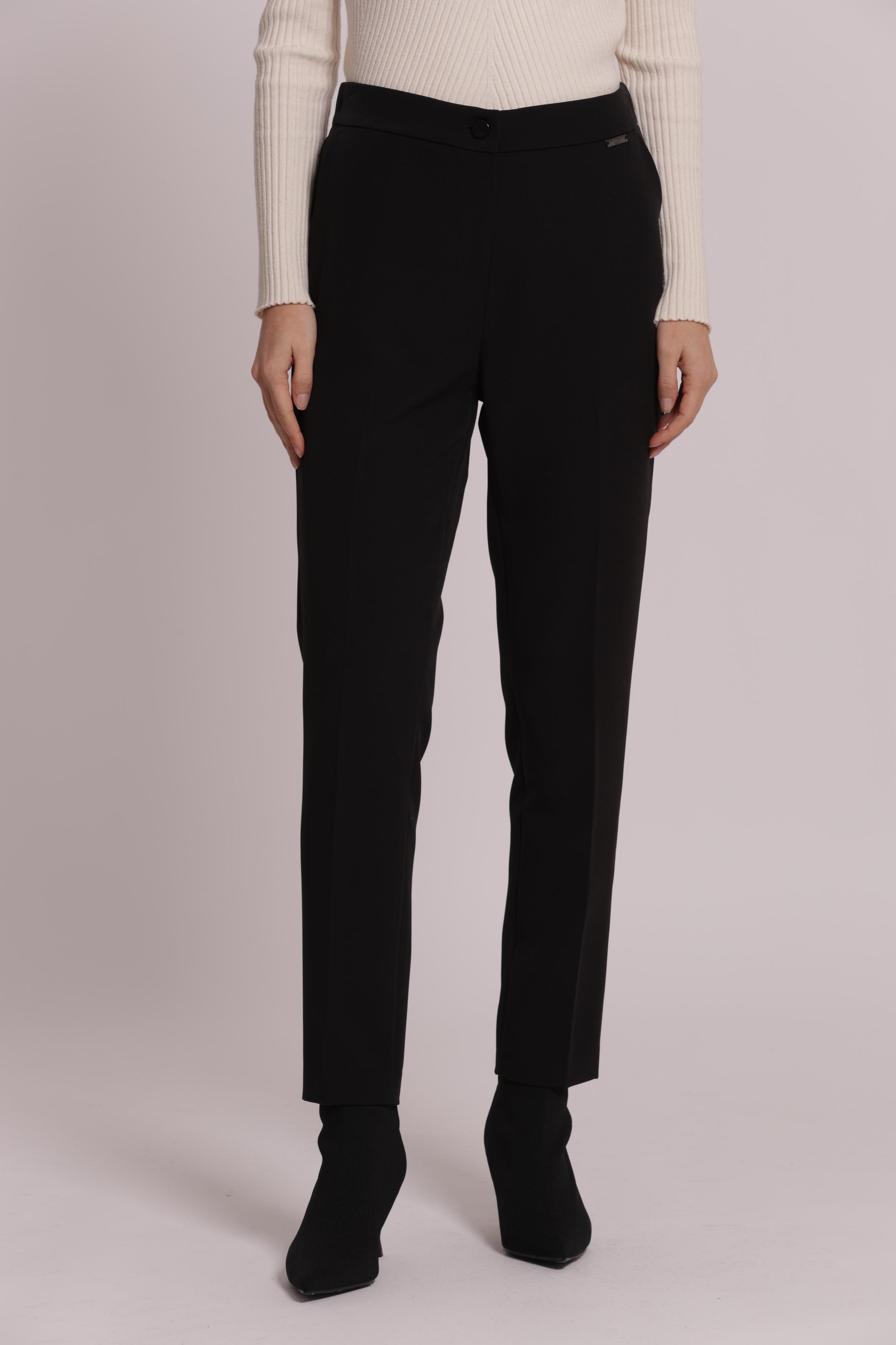 PANTALONE SIGARETTA CON ELASTICO DIETRO