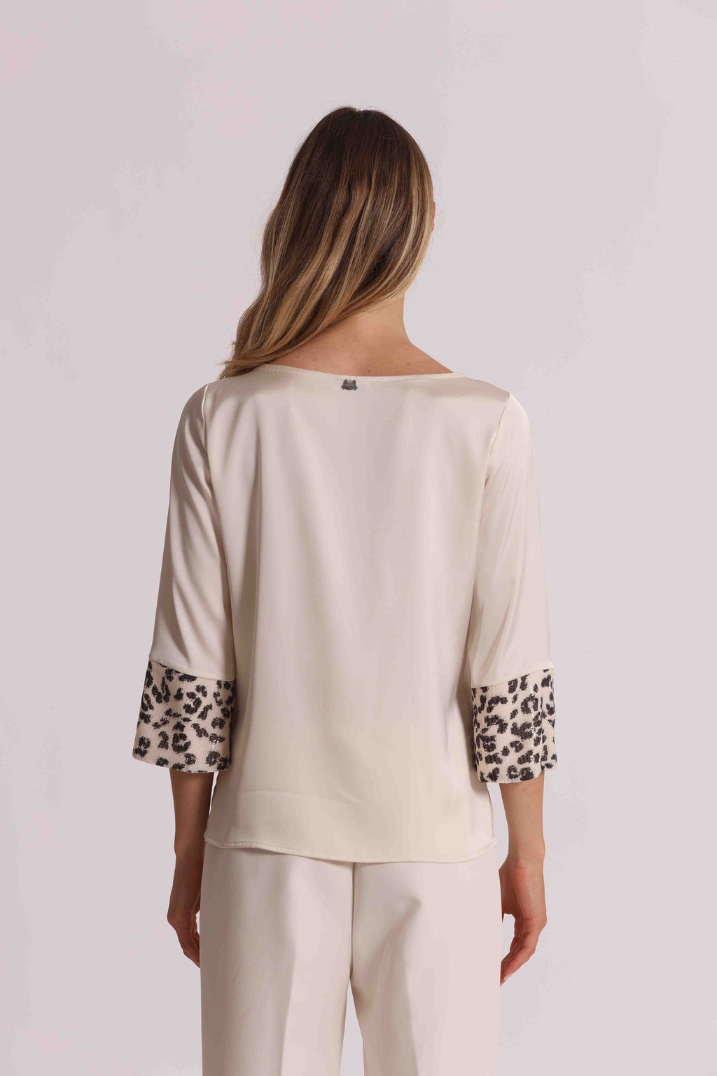 BLUSA RASO RICAMATA