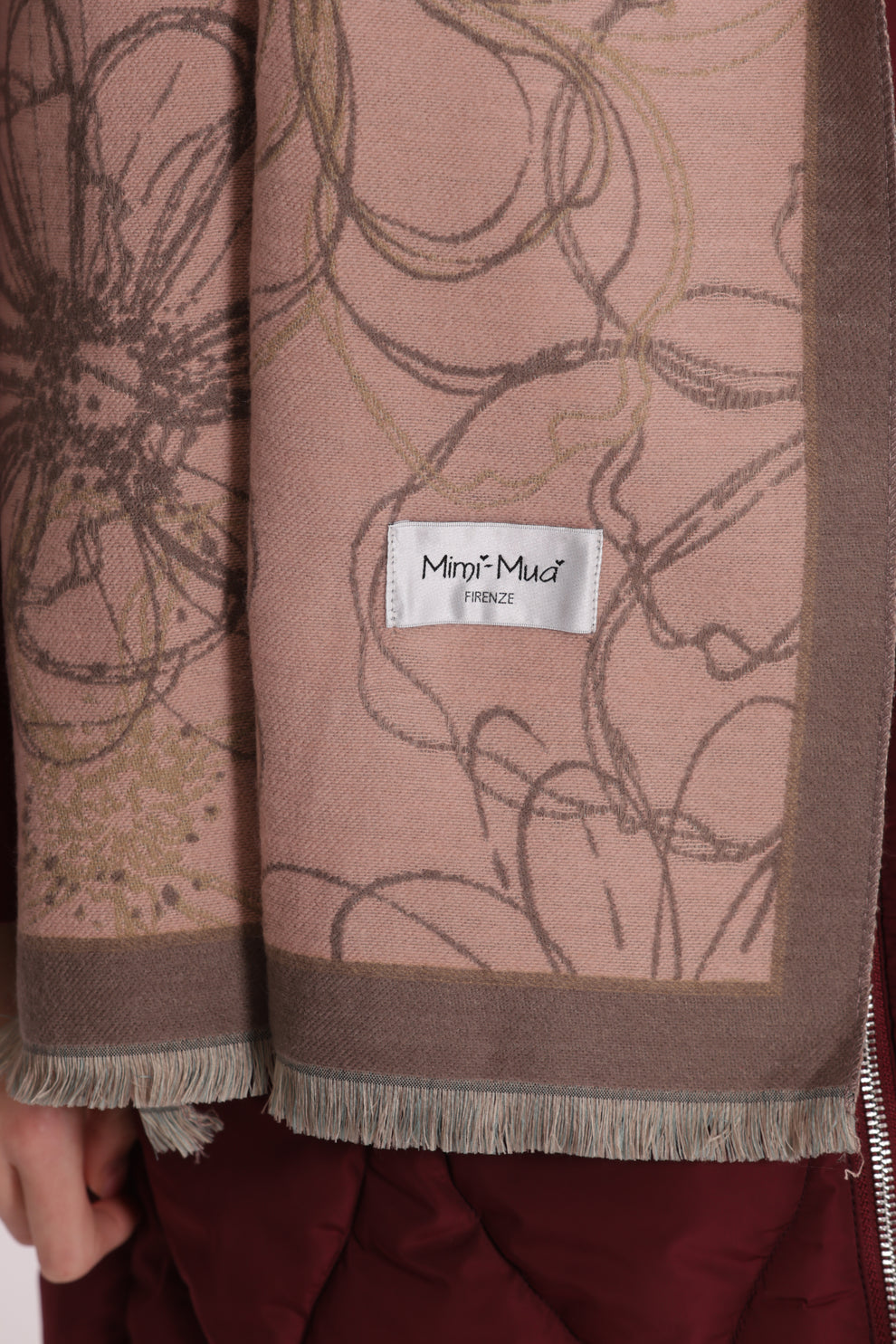 SCIARPA CON DISEGNO FIORI