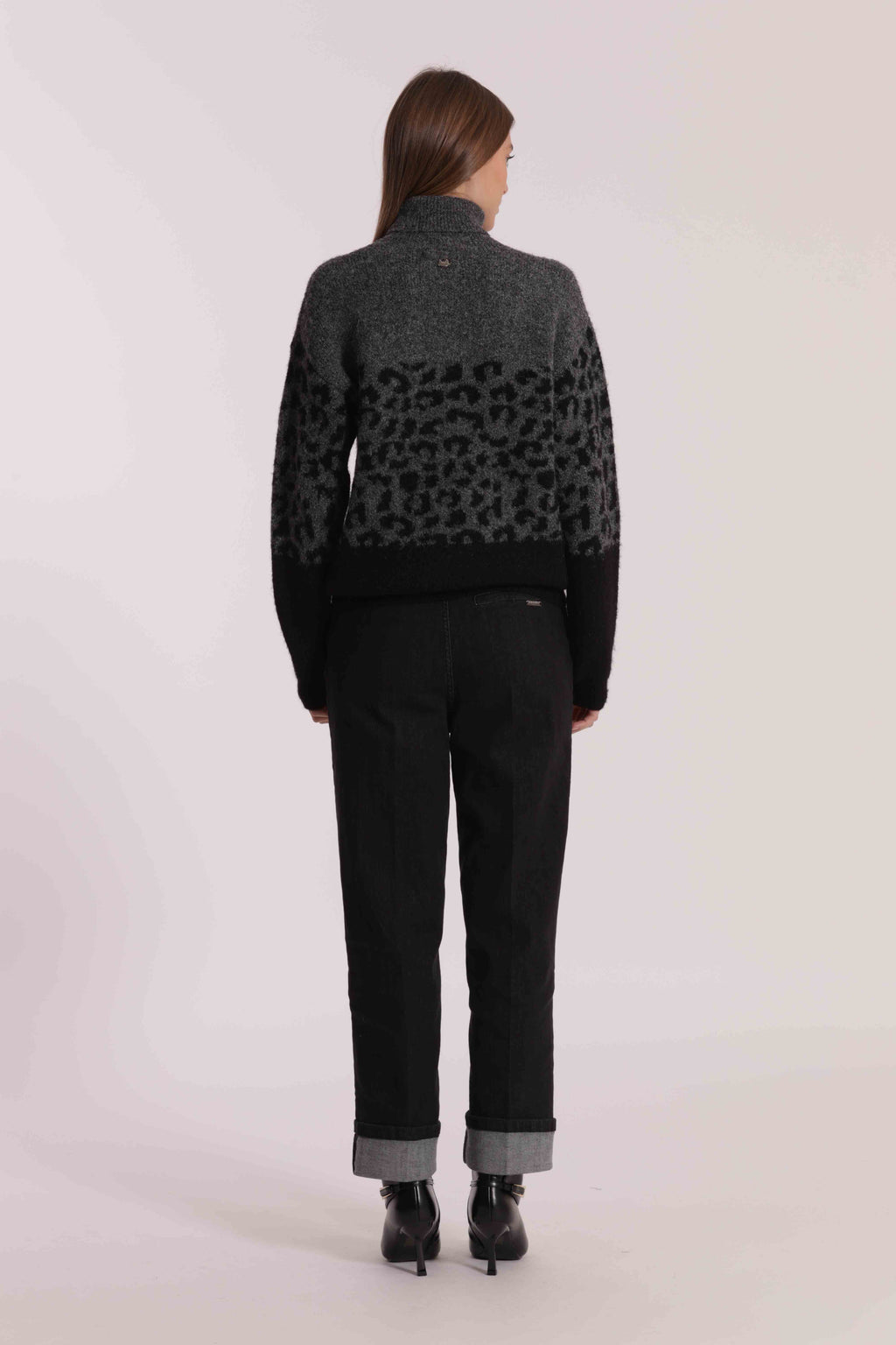 JEANS WIDE LEG CON RISVOLTO