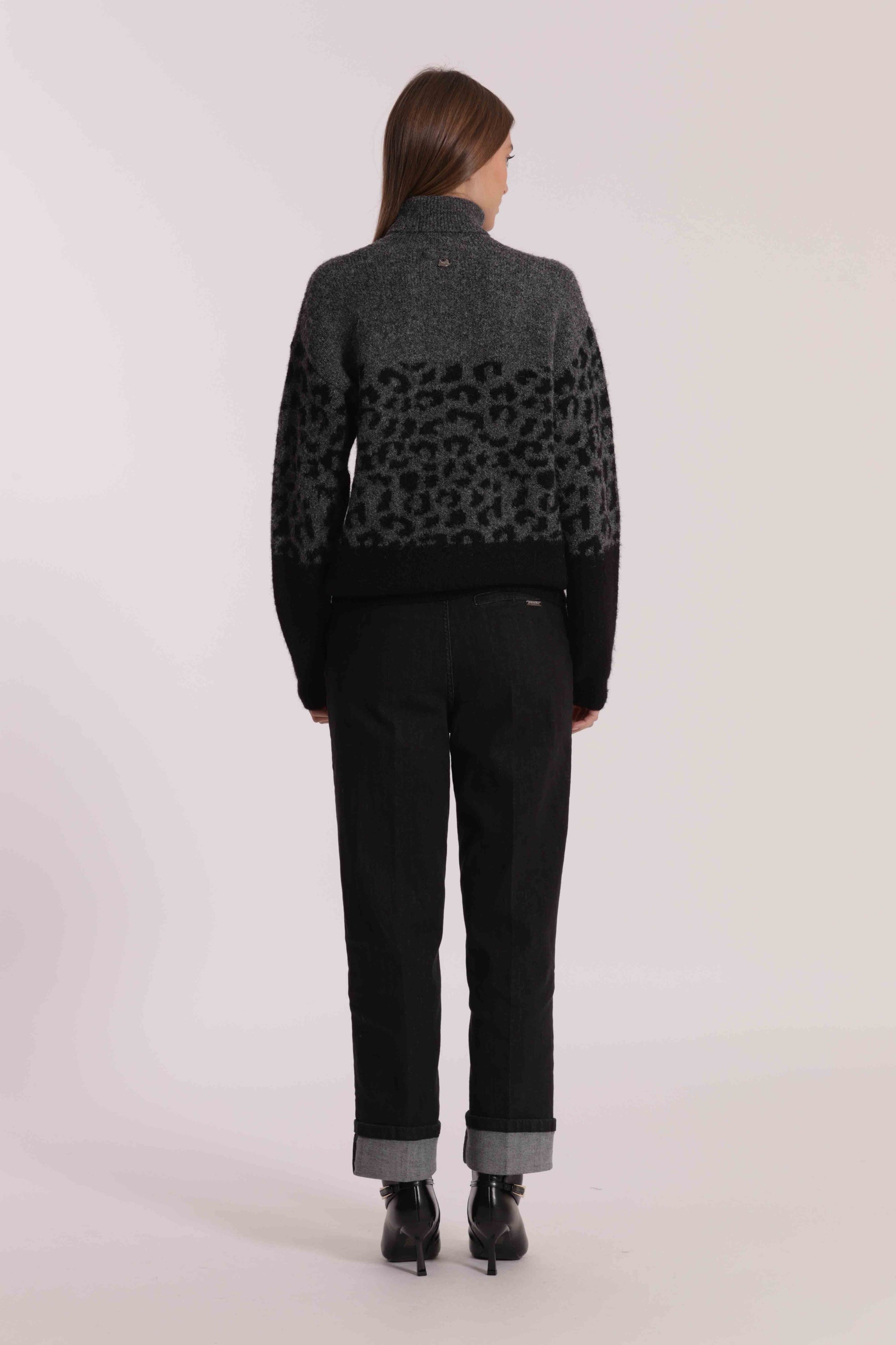 JEANS WIDE LEG CON RISVOLTO