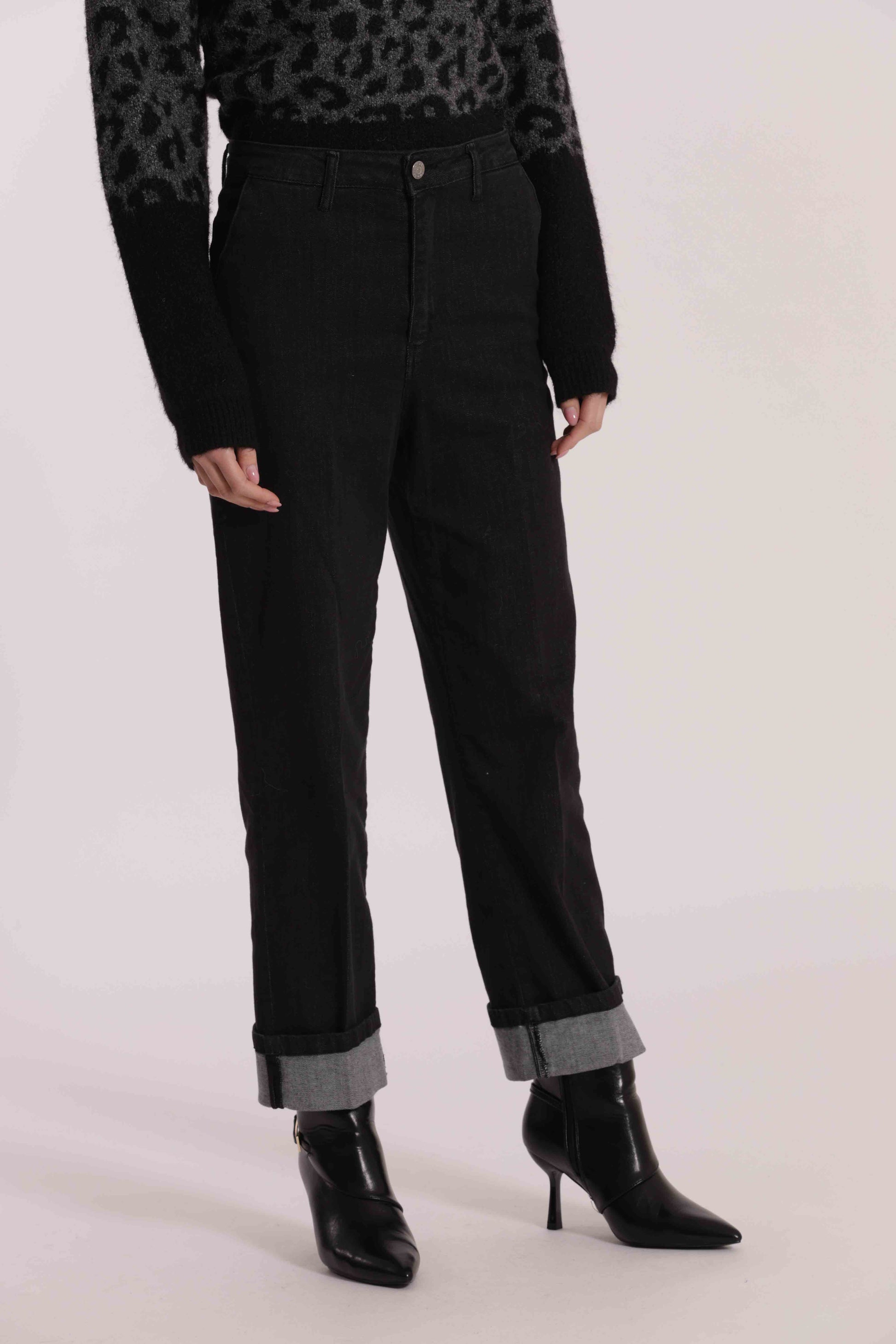 JEANS WIDE LEG CON RISVOLTO