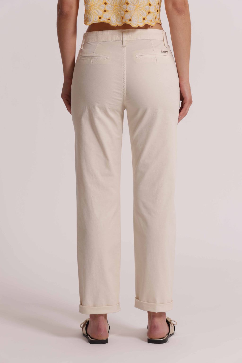 PANTALONE CHINOS