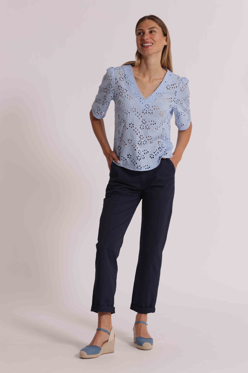 PANTALONE CHINOS