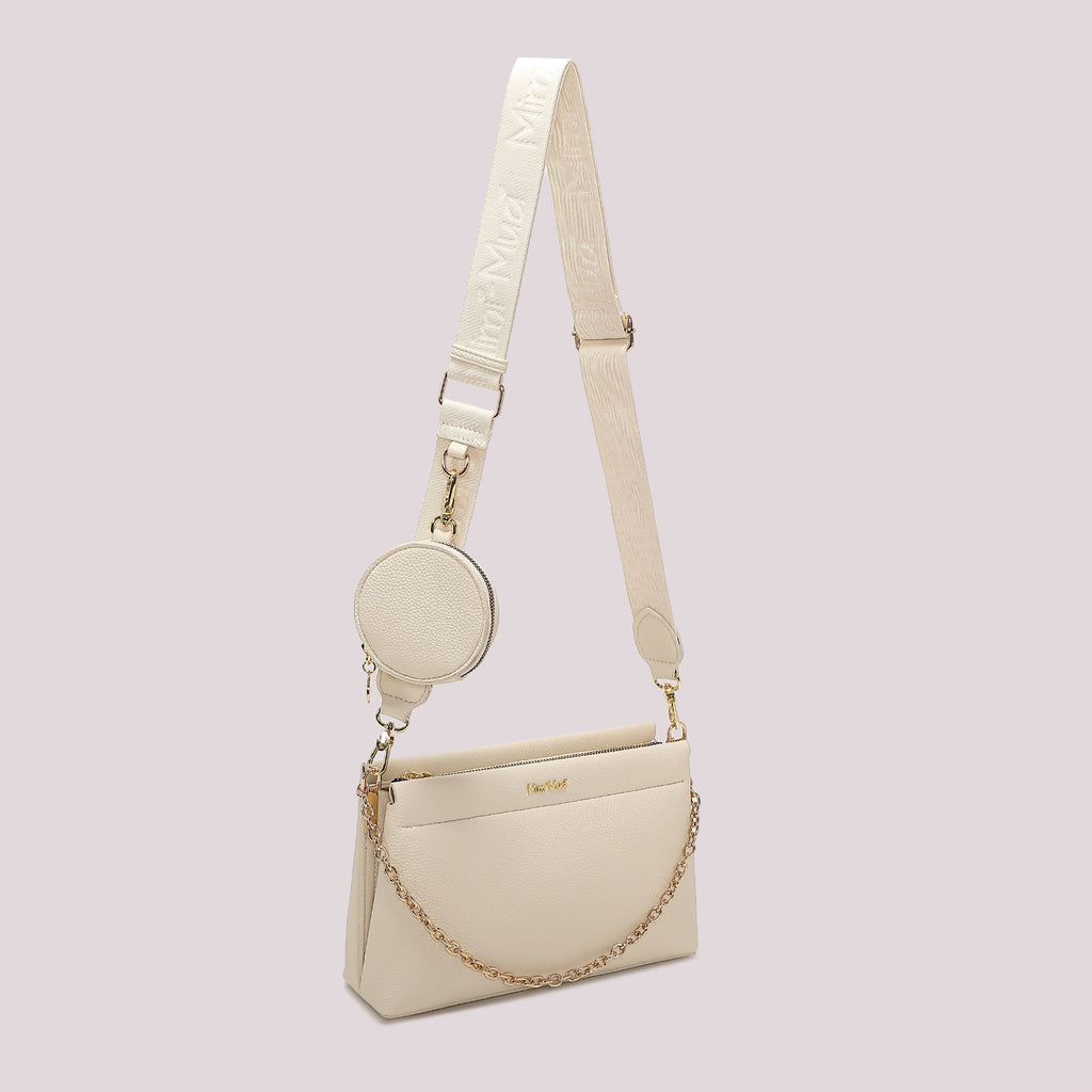 BORSA A TRACOLLA CON DETTAGLIO