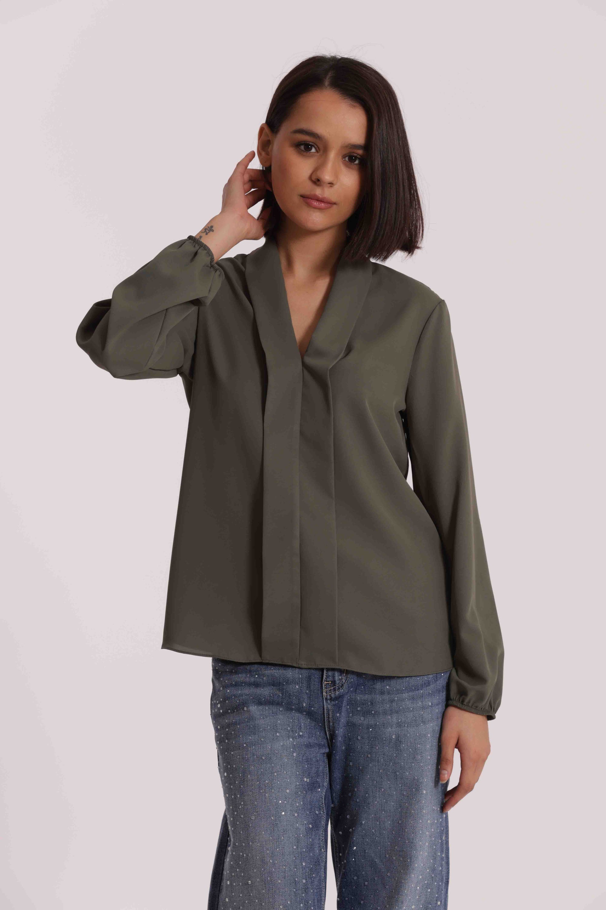 BLUSA CON PIEGHE IN SOLTON