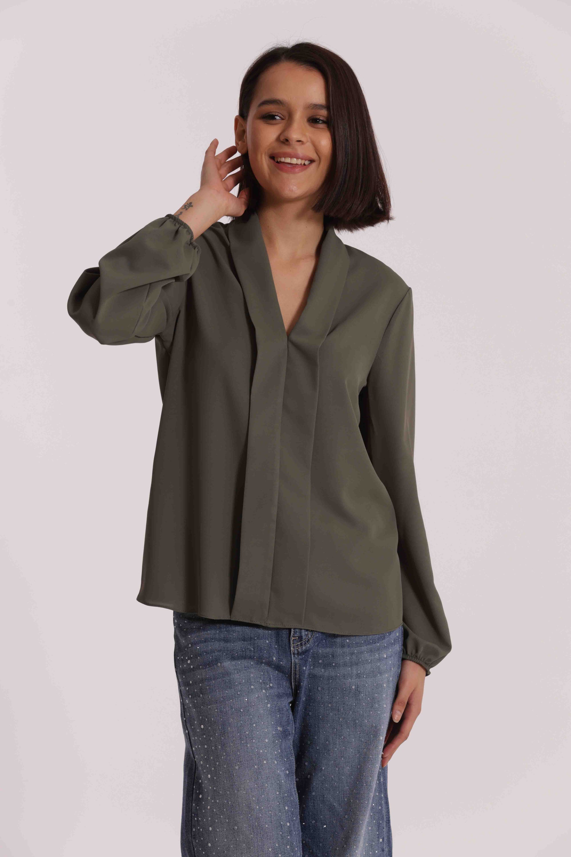 BLUSA CON PIEGHE IN SOLTON