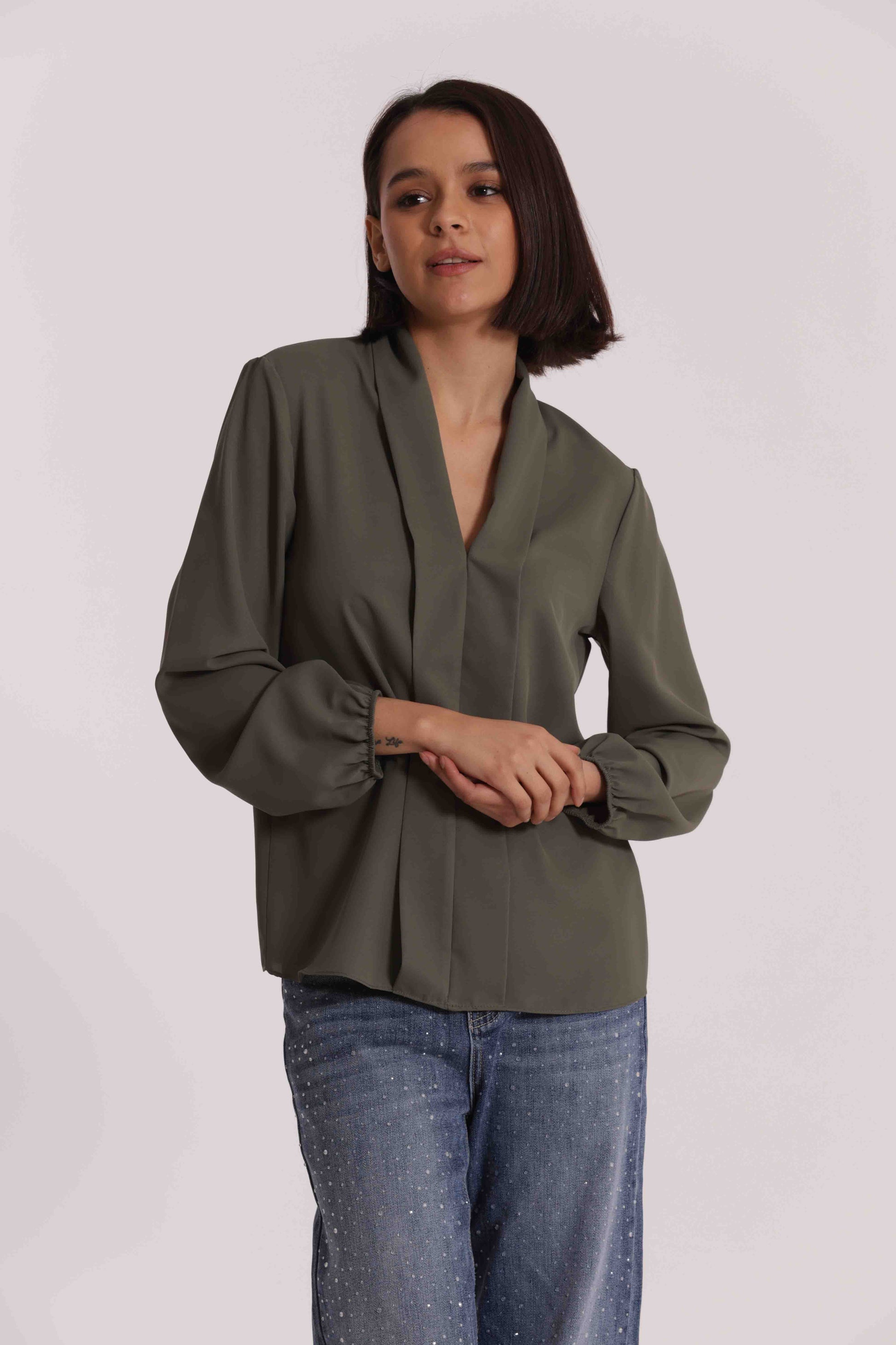 BLUSA CON PIEGHE IN SOLTON