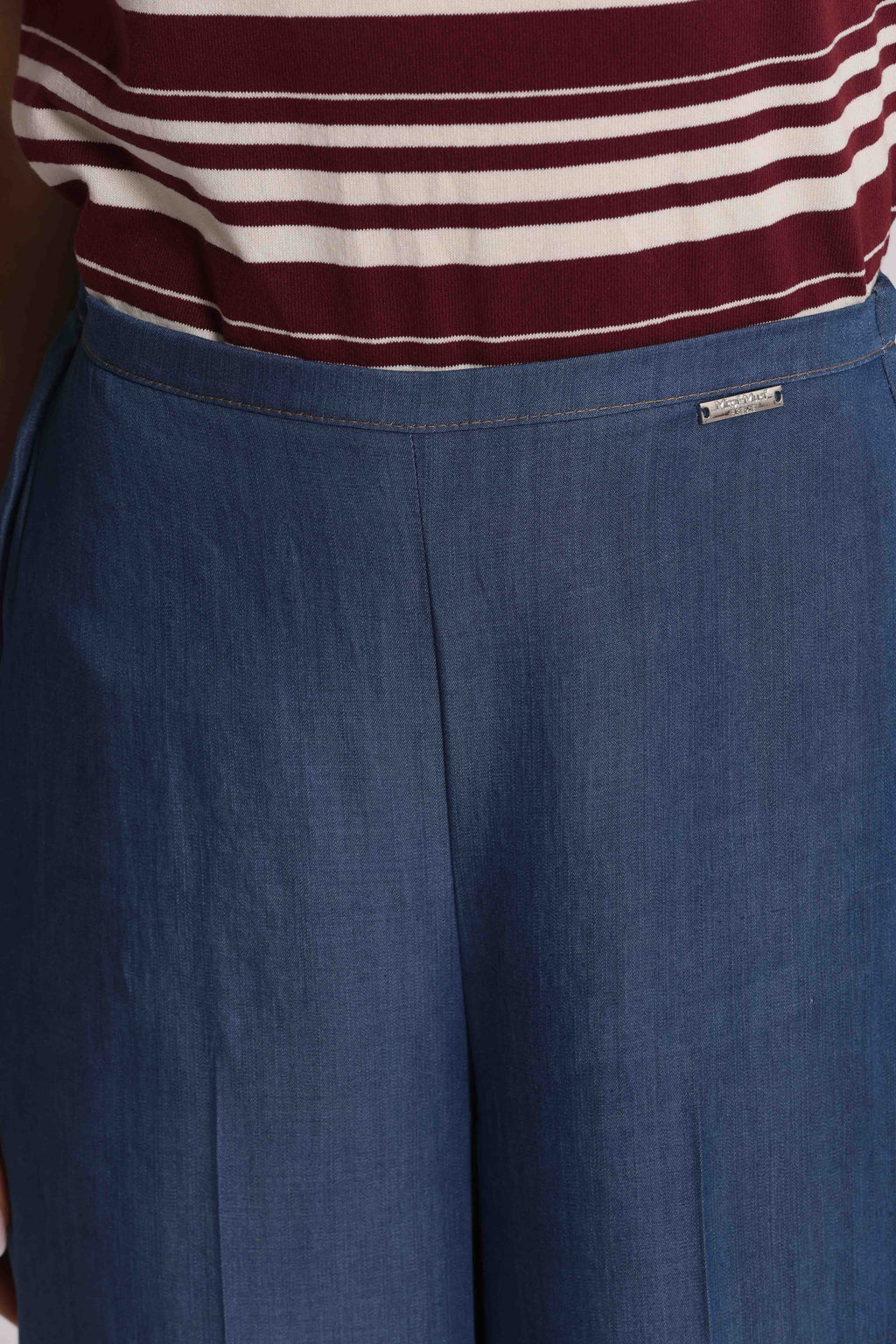 JEANS LEGGERO IN CHAMBRAY