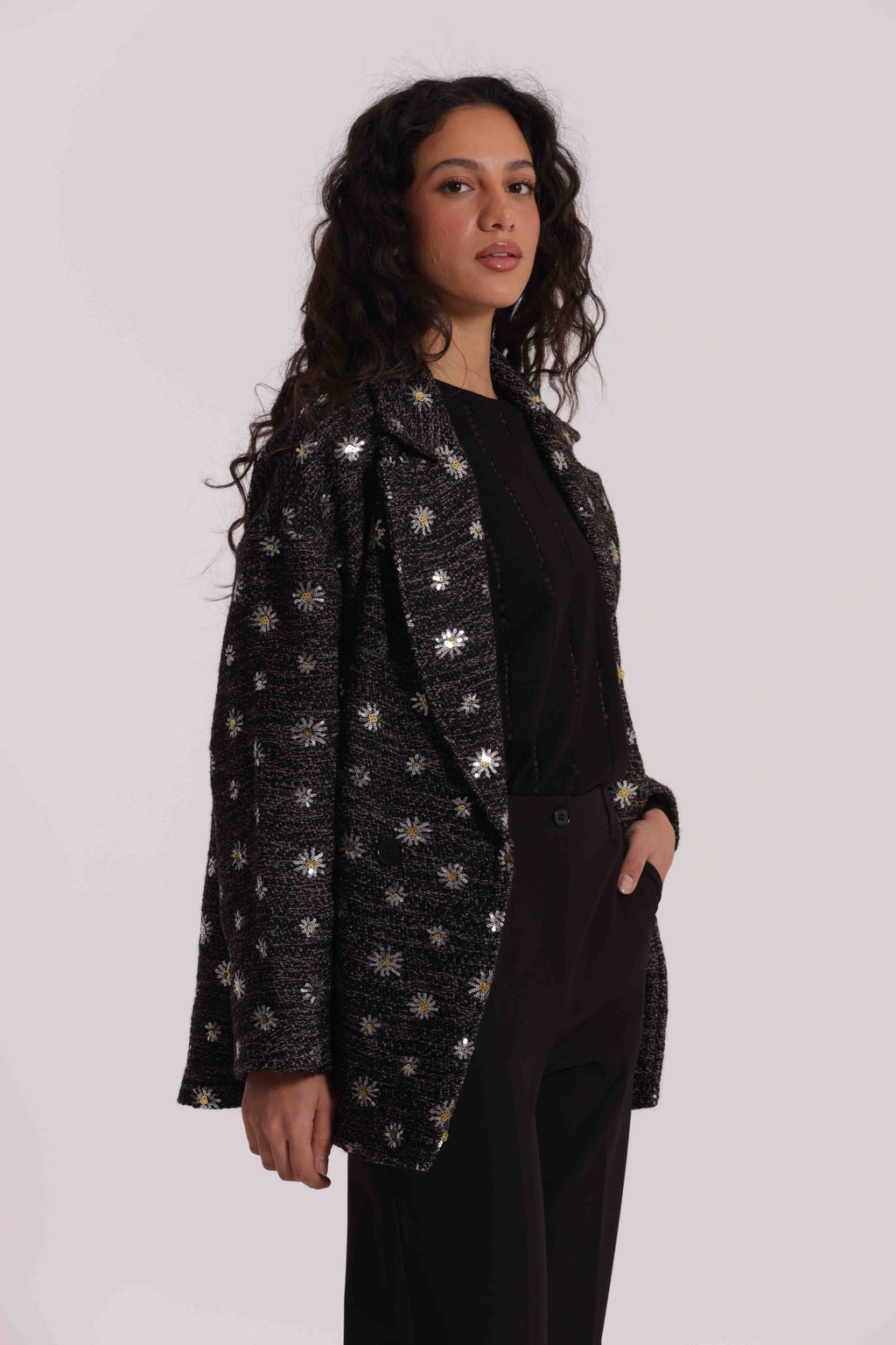 GIACCONE CON MARGHERITE DI PAILLETTES