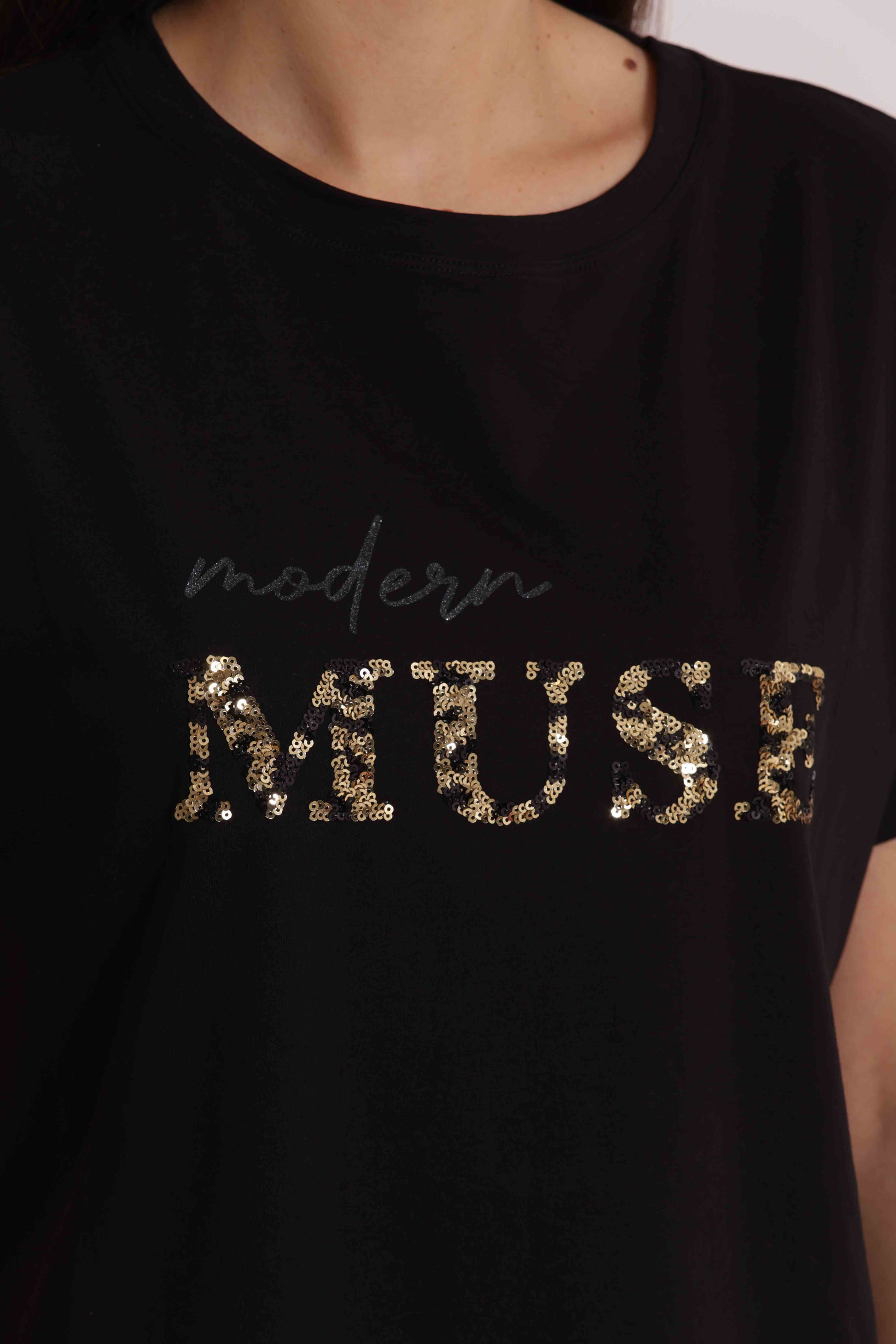 T-SHIRT "MUSE"