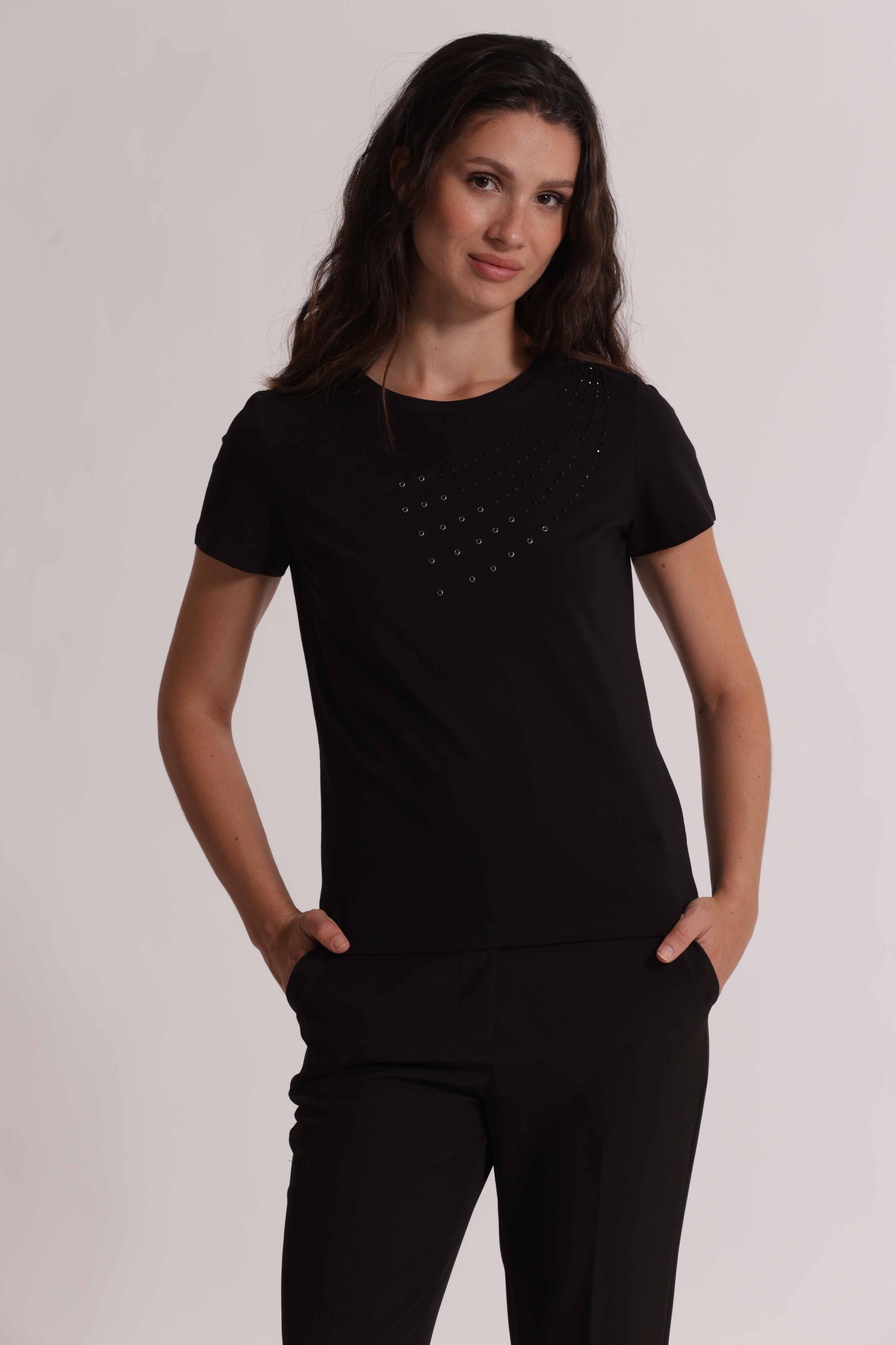 T-SHIRT CON BORCHIETTE