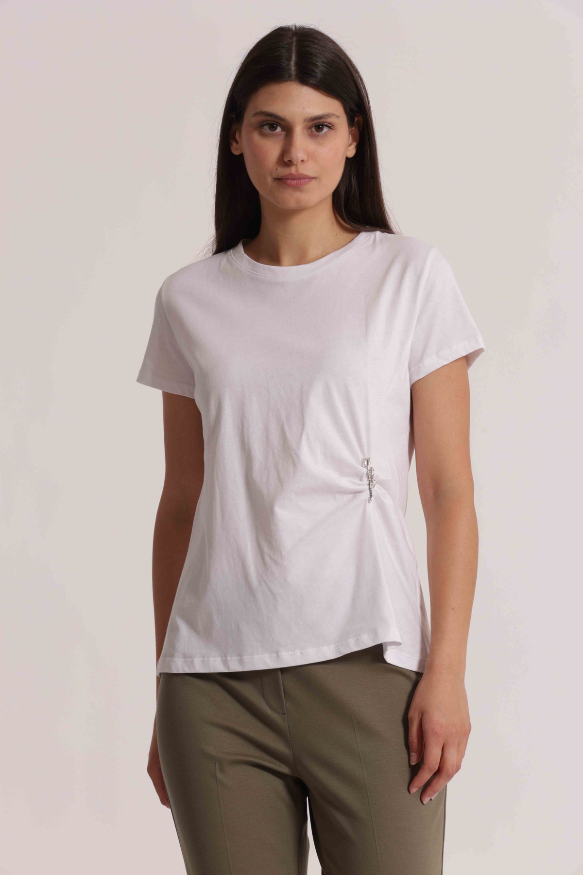 T-SHIRT CON SPILLA STRASS