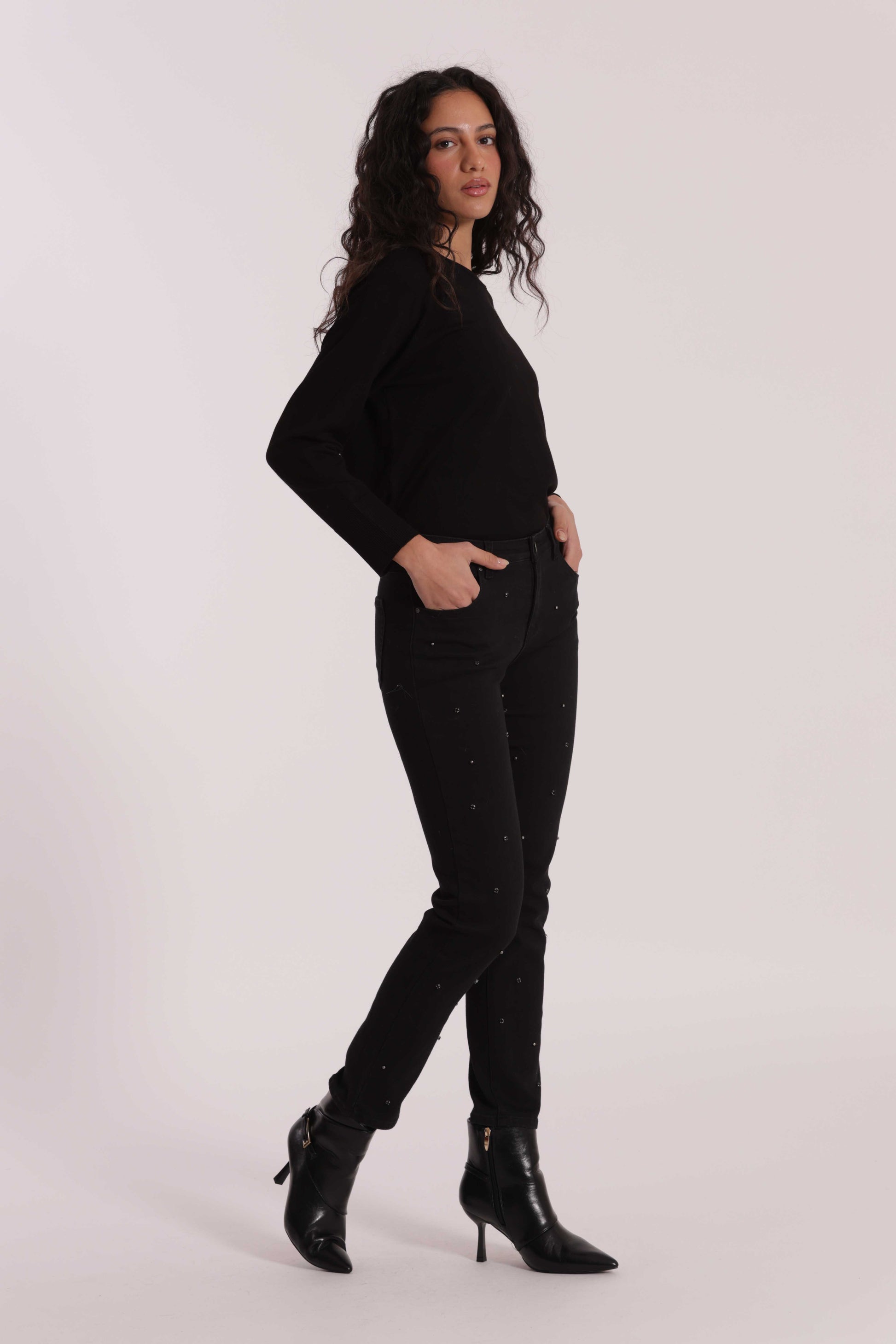 JEANS SIGARETTA CON STRASS