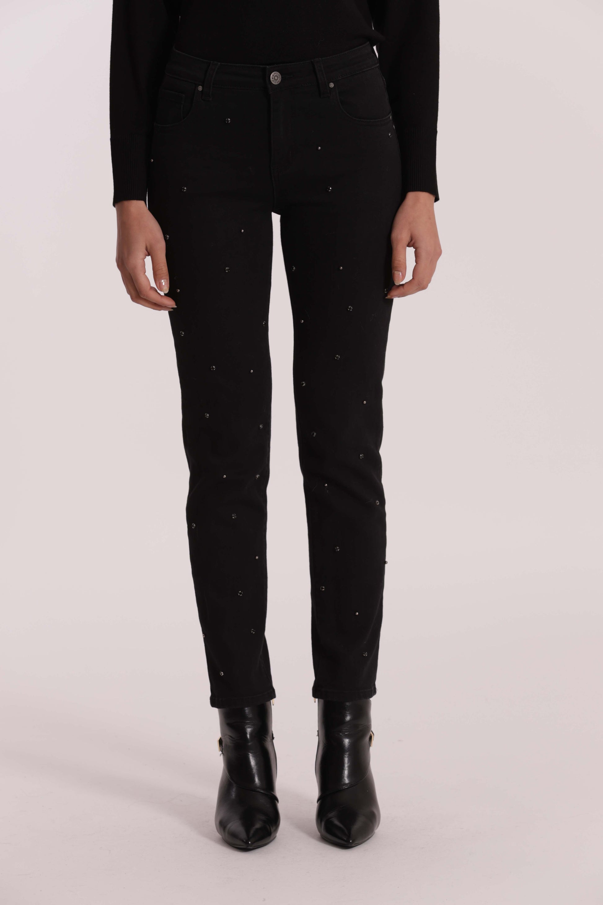 JEANS SIGARETTA CON STRASS