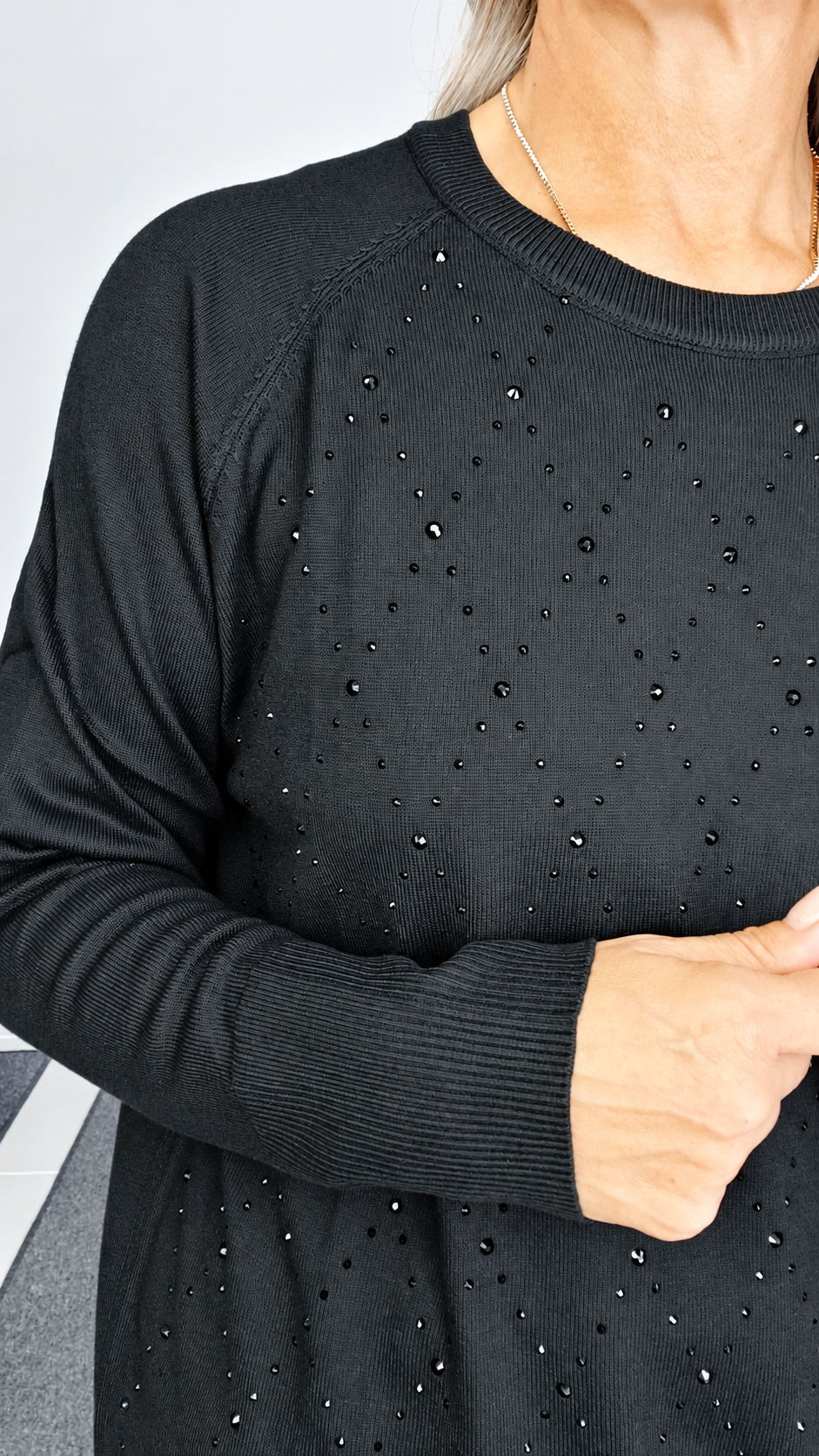 MAGLIA STRASS OVER E COLLO REMOVIBILE
