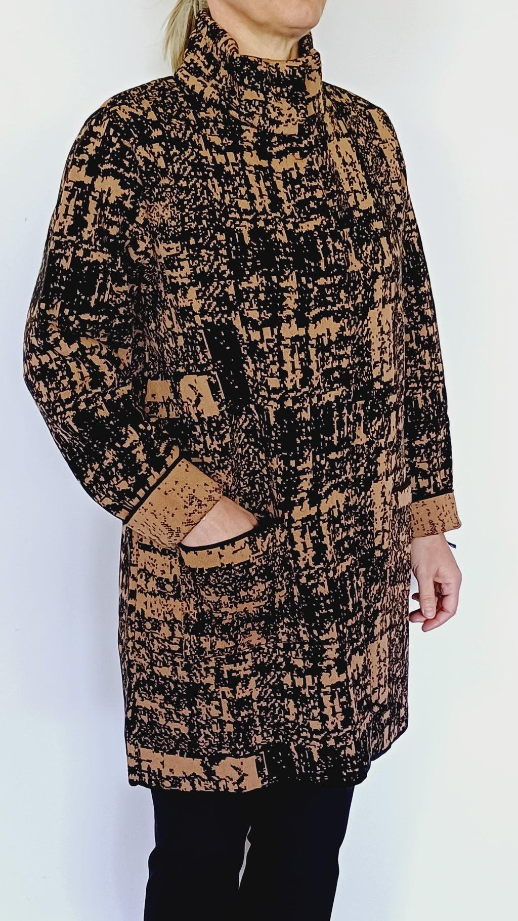 CAPPOTTINO IN MAGLIA