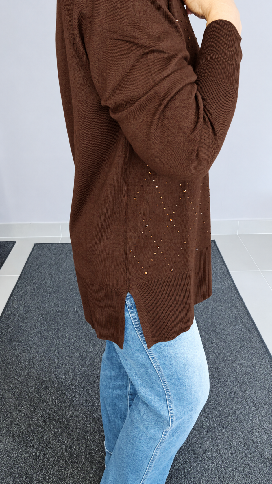 MAGLIA STRASS OVER E COLLO REMOVIBILE