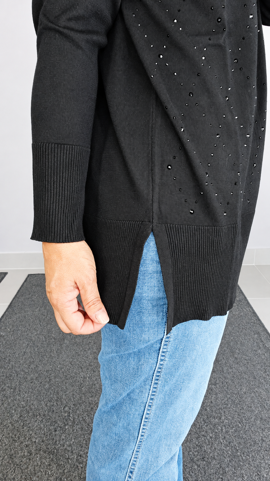 MAGLIA STRASS OVER E COLLO REMOVIBILE